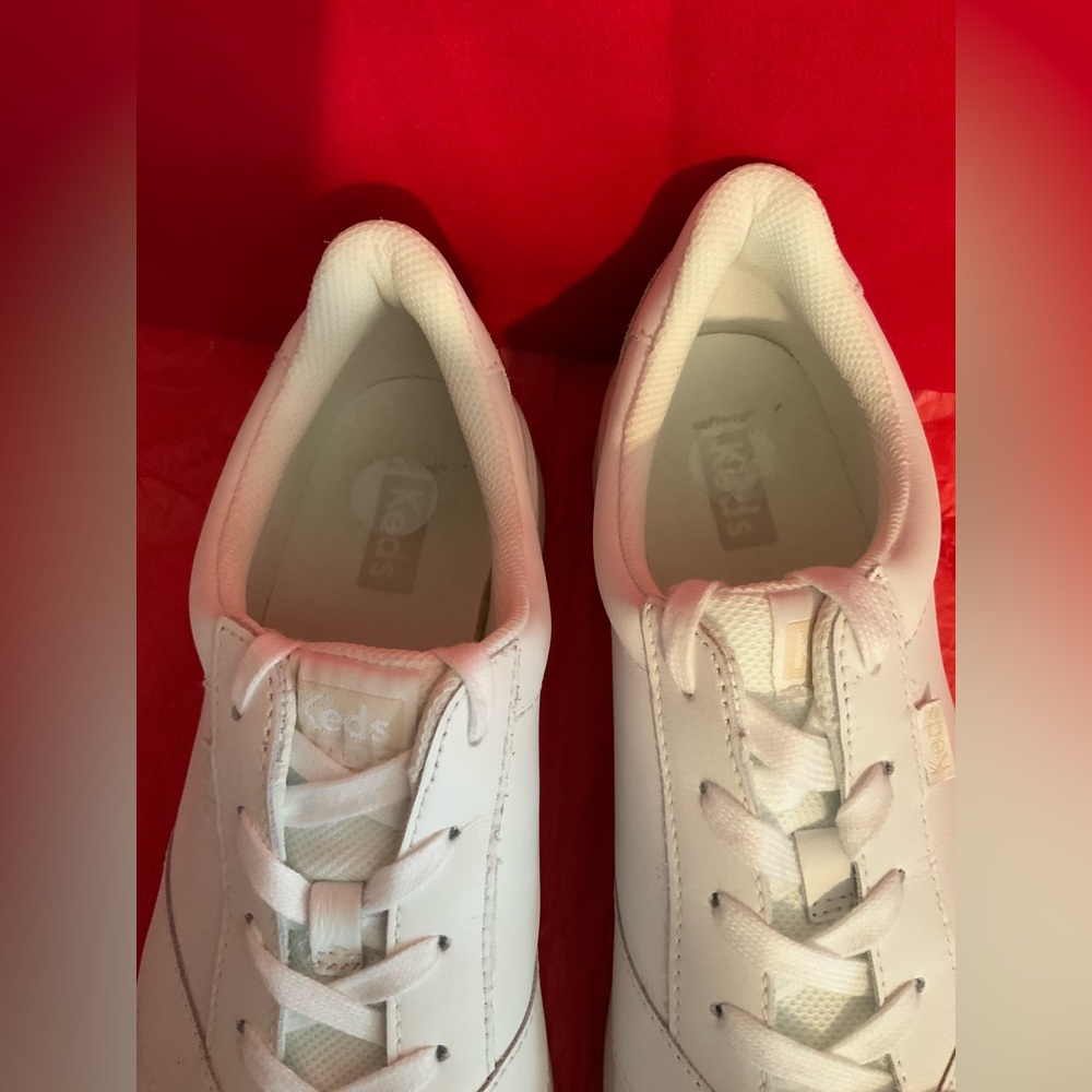 KEDS - Picture 4 of 9